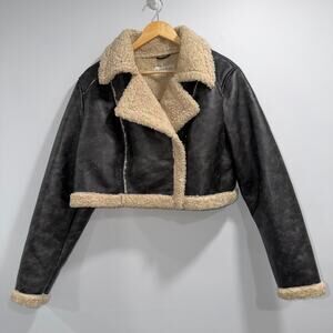 B Coature Vegan Leather Cropped Aviator Cozy Black Faux Sherpa Contrast Jacket L